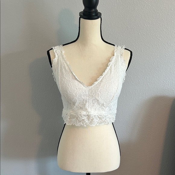 Ivory Lace Bralette - Picture 1 of 11